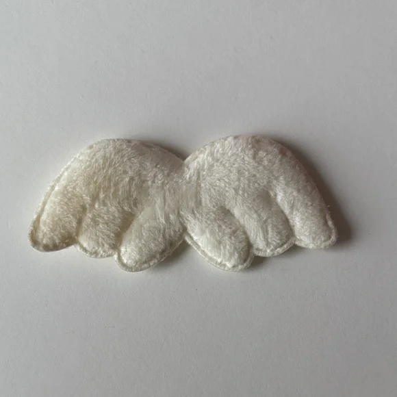 💗Angel Wing Plush Accessory - Picture 3 of 9